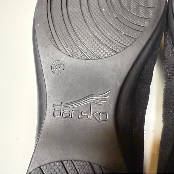 Dansko Ann Style Metallic Black Flats Size 37 EUC, only worn a couple times - Picture 4 of 7
